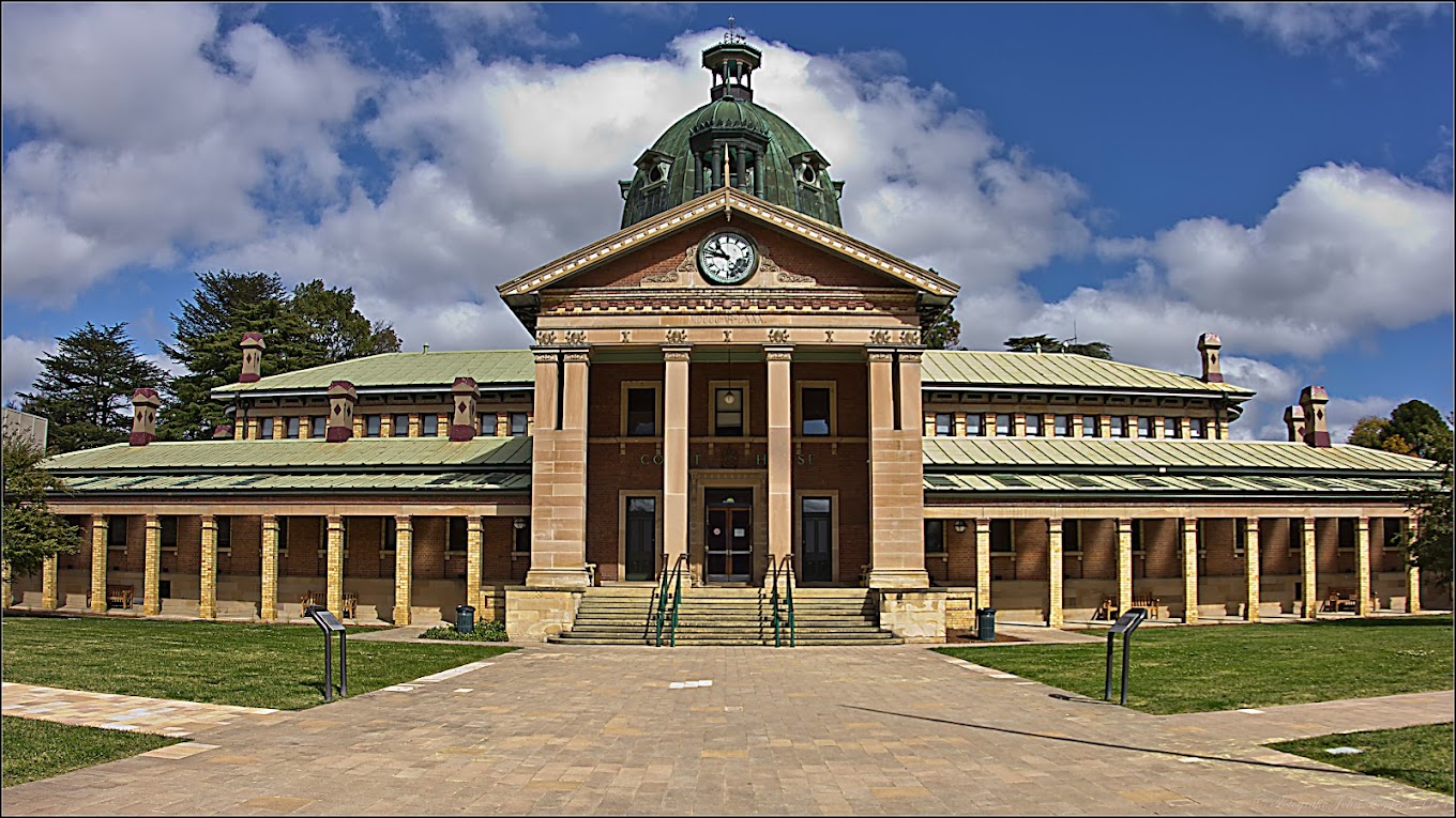 2011 Bathurst Courthouse